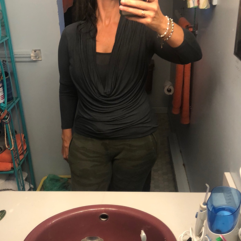 Hawthorn grey top. Lightweight loose drape